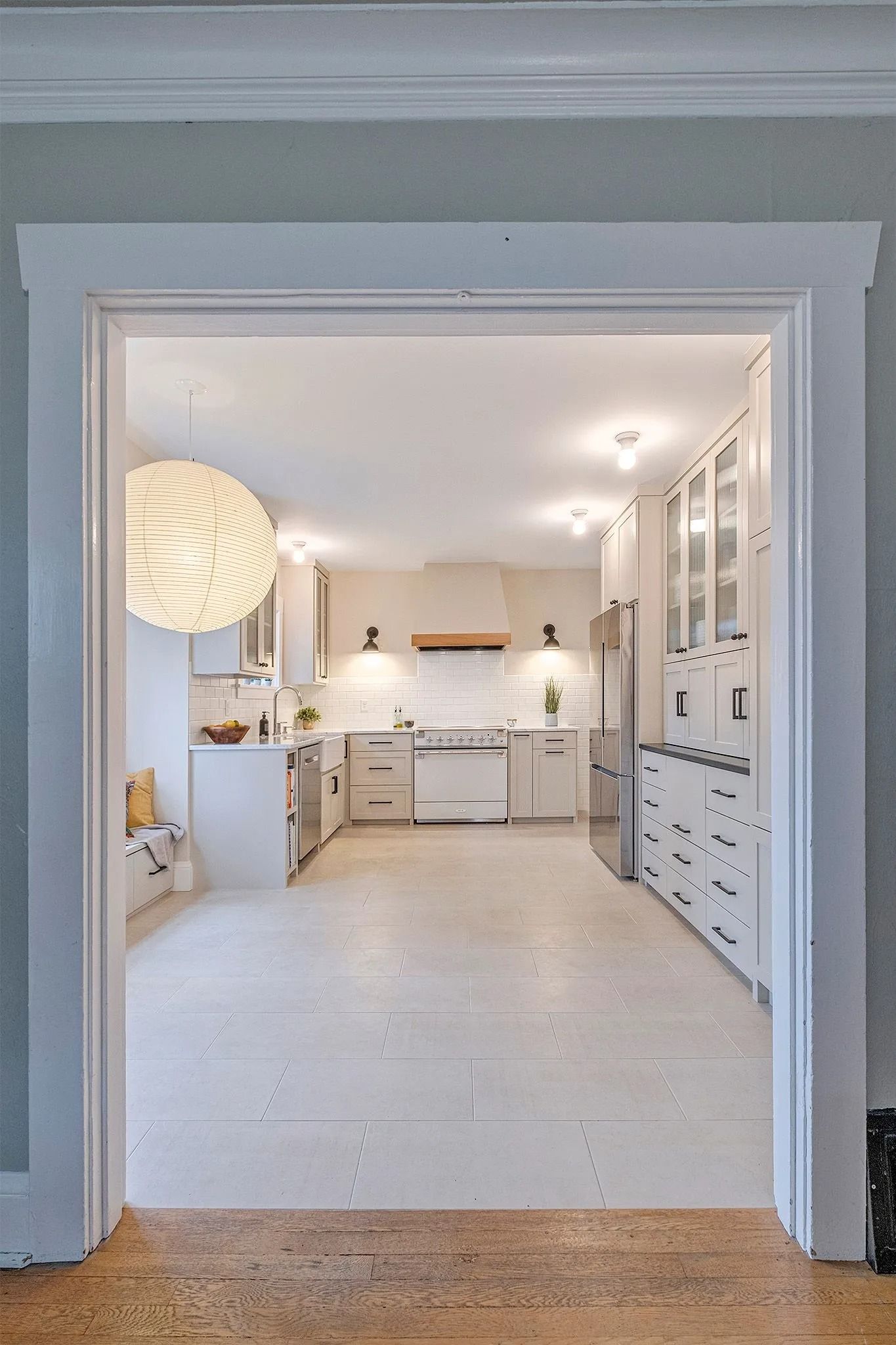 Spacious kitchen with pendant light