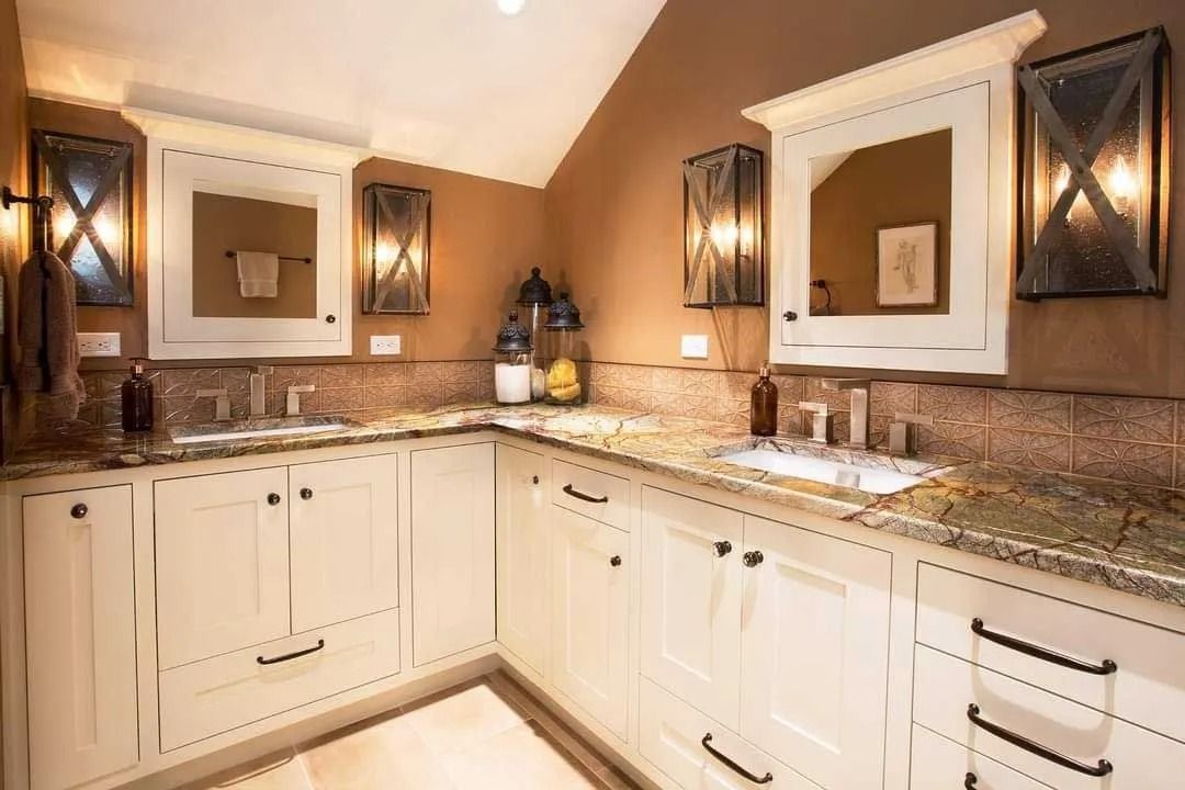 Elegant bathroom with double vanity