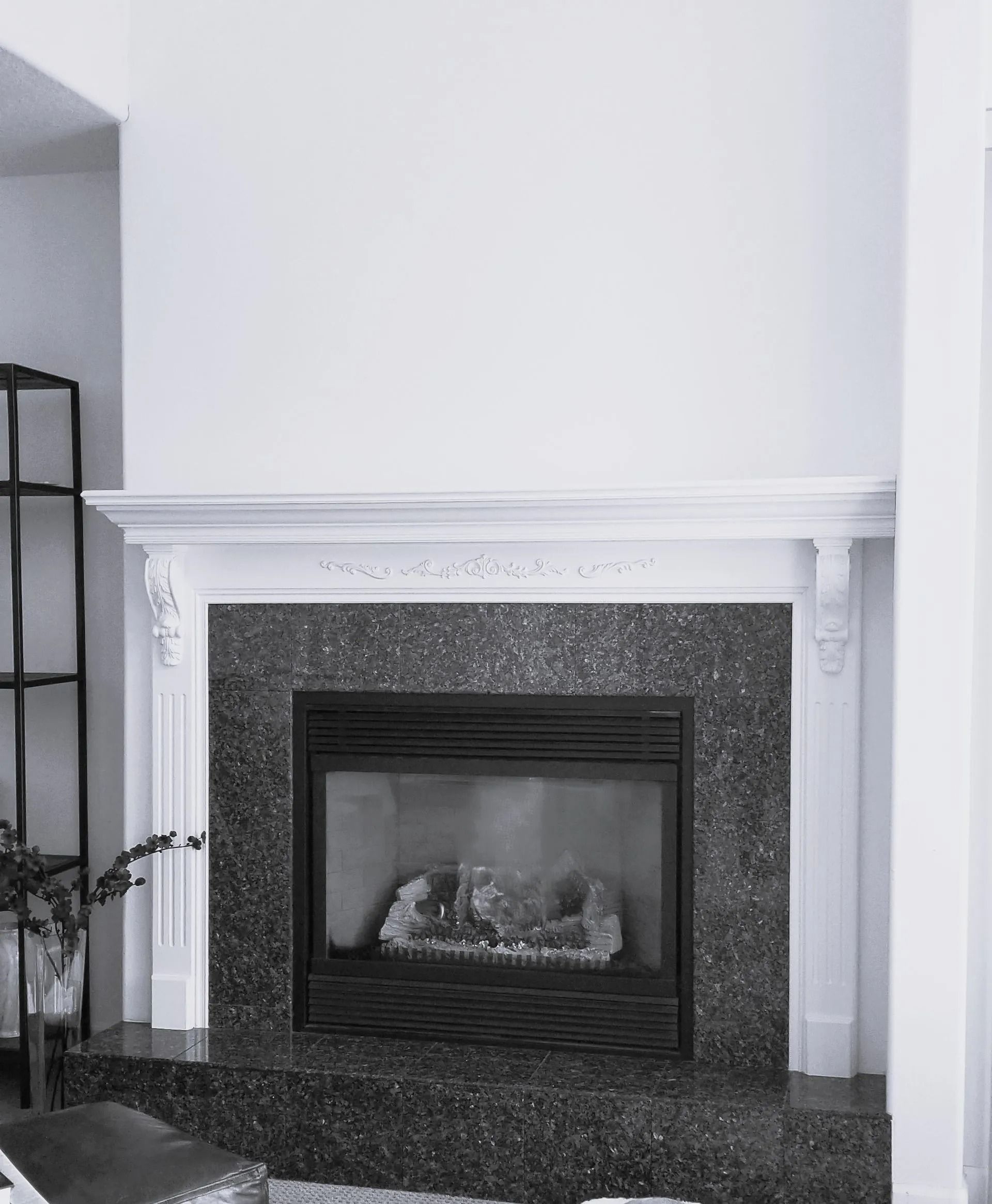 Modern living room fireplace design
