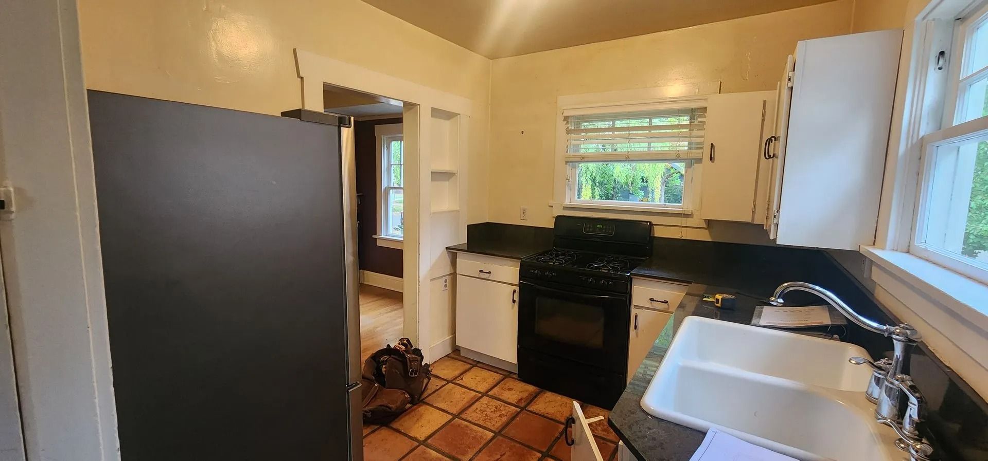 Vintage kitchen with terracotta tiles